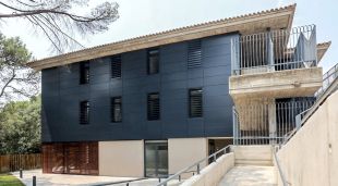 La nova residència per a persones amb discapacitat intel·lectual té capacitat per a 36 places que s'ocuparan des d'ara i fins a l'octubre