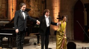 Maciej Pikulski, Serena Sáenz i Jonah Hoskins