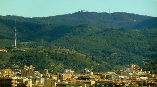 El Puig Alt i Santuari dels Àngels vist des de Girona