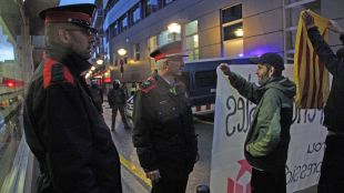 manifestació, comissaria, Girona, pintades, 20N