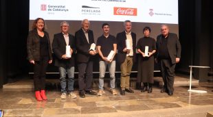 Els guardonats a l'acte de les Mosques de la Informació 2023