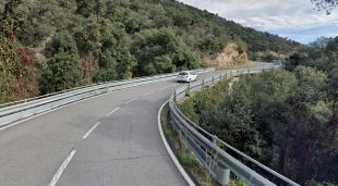 El punt on el ciclista s'ha precipitat daltabaix de la carretera