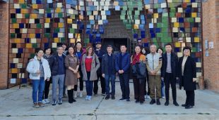 Una delegació de l'Associació d'Artesans de la Xina visita el Terracota Museu de la Bisbal d'Empordà