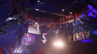 Diversos trapezistes de la companyia The Flying González