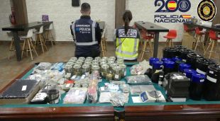 La droga i el material comissat a l'associació cannàbica de Figueres