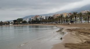 La platja de Roses, aquesta tarda