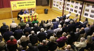 Diversos càrrecs electes participants a la segona trobada de municipis sense fronteres a Bàscara