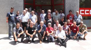 Una trentena de delegats sindicals es reuneixen a Lloret de Mar per reclamar més conductors d'autobús i millor manteniment dels vehicles