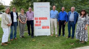 Els representants de l'IAS, de Família i Salut Mental, Support-Girona i Fundació Drissa