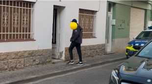 Un dels suposats ocupants de la casa a Girona