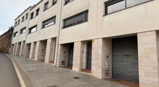 Façana ocupada de la Bisbal d'Empordà