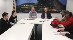 Representants de Revolta Pagesa reunits amb Jordi Sargatal i Josep Guix, a la Delegació del Govern