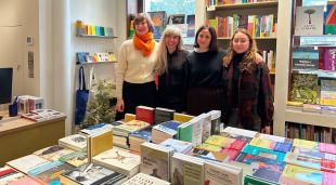 Les llibreteres de la nova llibreria Finestres de Palamós