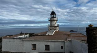 Radar d'alta freqüència de l'Institut Ocenogràfic de Catalunya situat al Cap de Creus, a Cadaqués (Alt Empordà)