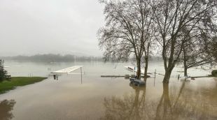 L'Estany de Banyoles, completament desbordat