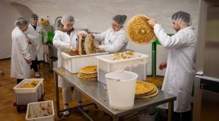 L'EAA de l'Empordà forma professionals per millorar la qualitat i processos productius de la indústria agroalimentària