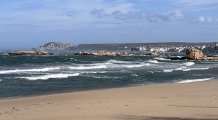 Els efectes de la tramuntana vista des de l'Escala (arxiu)