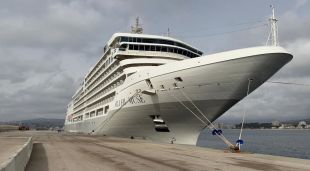 El creuer Silver Muse, aquest matí a Palamós