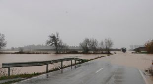 Carreteres inundades i tallades pel temporal al Baix Ter  (arxiu)