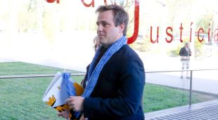 L'alcalde de Vidreres, Jordi Camps, arribant al Palau de Justícia de Girona