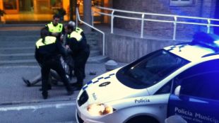 apunyalat, olot, detenció