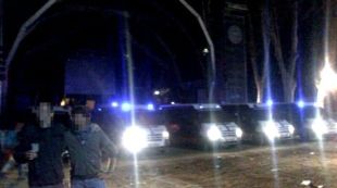 Els furgons policials a la zona de la Copa © CUP