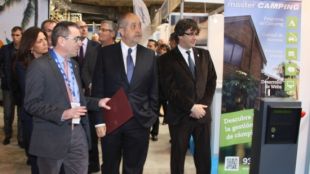 Felip Puig, acompanyat de Miquel Gotanegra i Carles Puigdemont © ACN