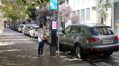 Girona convertirà més de 10.000 places gratuïtes en zones d’aparcament de pagament