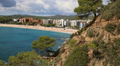 Lloret de Mar inaugura el nou tram del camí de ronda entre les platges de Lloret i Fenals