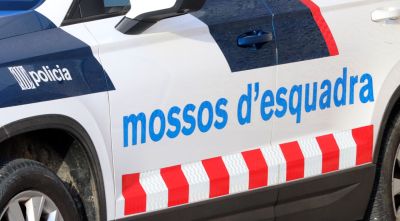 Troben fusells d’assalt dins un Porsche abandonat després d’una fugida a Borrassà