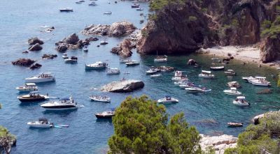 Els Mossos investiguen el sabotatge de dotze boies a les cales de Palamós i Mont-ras