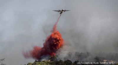 El fum i l'olor de cremat de l'incendi de França ja arriben a diversos municipis de Catalunya 