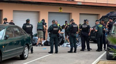 Un detingut, 25 investigats i 30.000 articles decomissats en l'operatiu contra el top manta a Roses