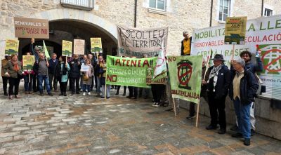 Alcaldes i veïns s’uneixen contra el macroprojecte solar Julia al Gironès i Pla de l’Estany