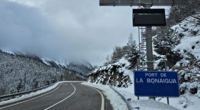 La nevada obliga a suspendre classes i activitats escolars a Puigcerdà i anul·la el transport escolar