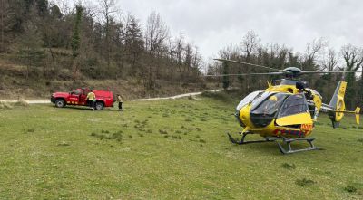 Rescatada una excursionista indisposada en una zona de difícil accés a Ripoll