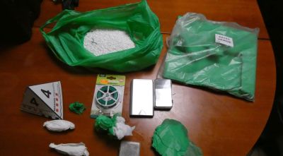 Detinguts quatre homes per tràfic de drogues en un pis de Salt