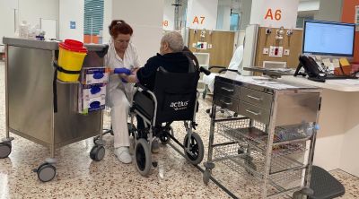 Santa Caterina redueix urgències amb la ruta per a pacients crònics