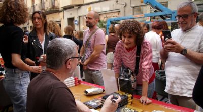Girona escalfa motors per Sant Jordi amb una trobada d'escriptors i lectors a la Llibreria 22