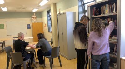 Un projecte acosta la lectura als presos més vulnerables de Puig de les Basses