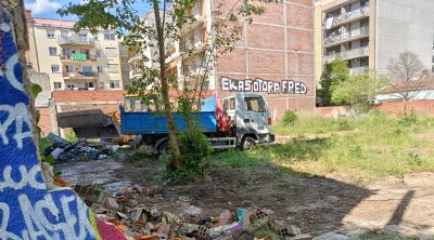 Salt inicia l’enderroc de dues cases pel risc d’esfondrament