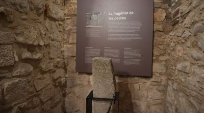 El Museu d'Història dels Jueus de Girona incorpora una làpida medieval procedent de Montjuïc