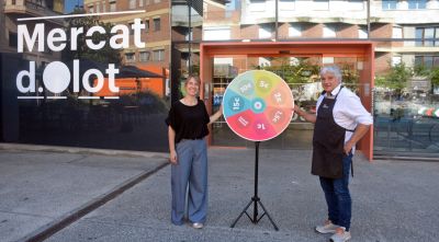 Olot impulsa una campanya per facilitar el relleu dels comerços de la ciutat