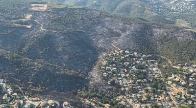 L’incendi de la Bisbal continua estabilitzat després de superar el dia de més risc