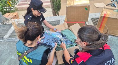 Intervenen unes 7.000 peces falsificades destinades al top manta a Castelló d’Empúries