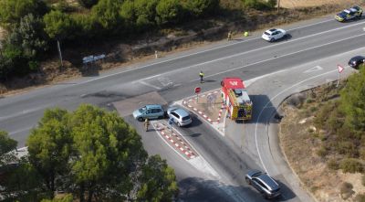 Tres ferits en un accident entre tres vehicles al trencant de l'N-260 amb la C-26 a Ordis