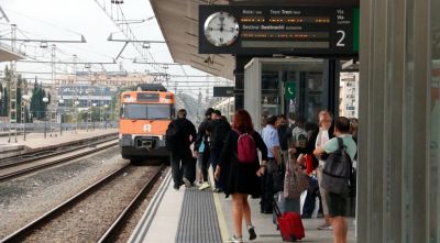Rodalies funciona amb greus afectacions per un conflicte entre Renfe i els maquinistes
