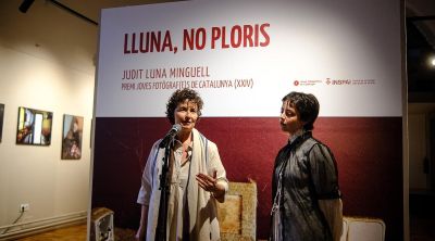 Judit Luna exposa a Girona un projecte fotogràfic sobre l’alcoholisme i la salut mental