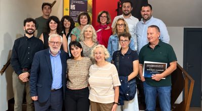 Palafrugell preveu subvencions per climatitzar les escoles i reconeix nou docents jubilats