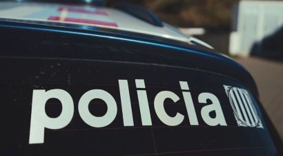 Detingut a Roses mentre intentava robar en un domicili de matinada